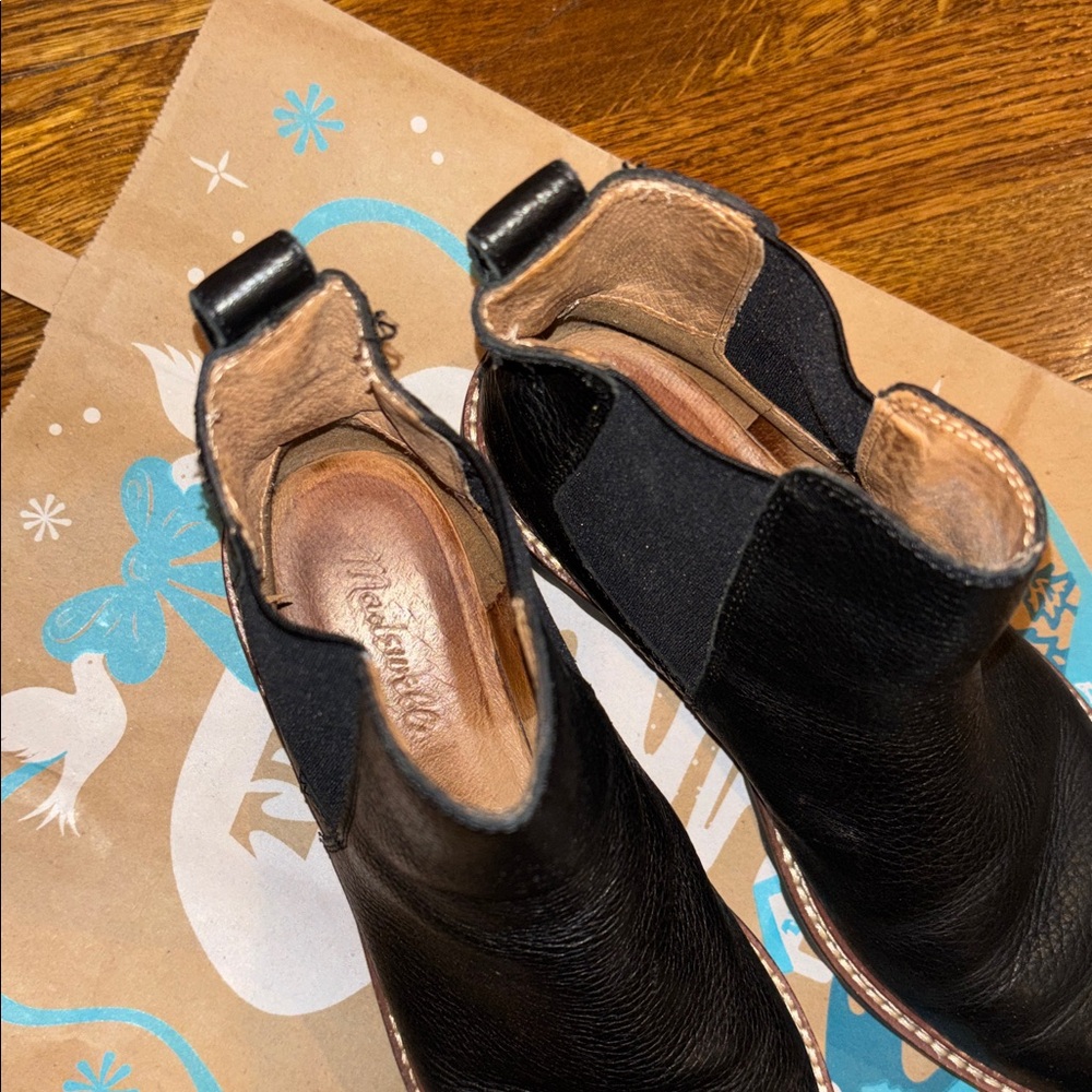 Madewell The Citywalk Lugsole Chelsea
Boot in Black Leather Sz 7.5 - Picture 4 of 10